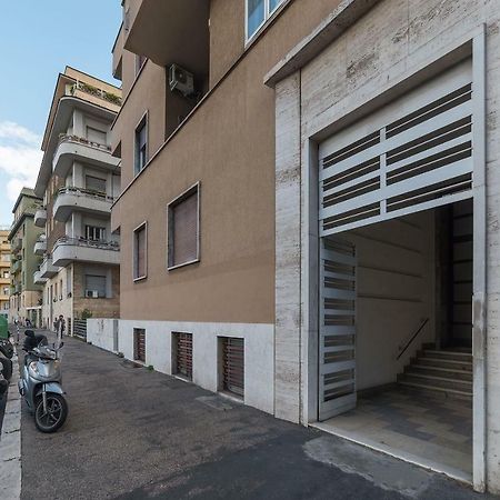 Tiber Stylish Apartment Rome Exterior photo